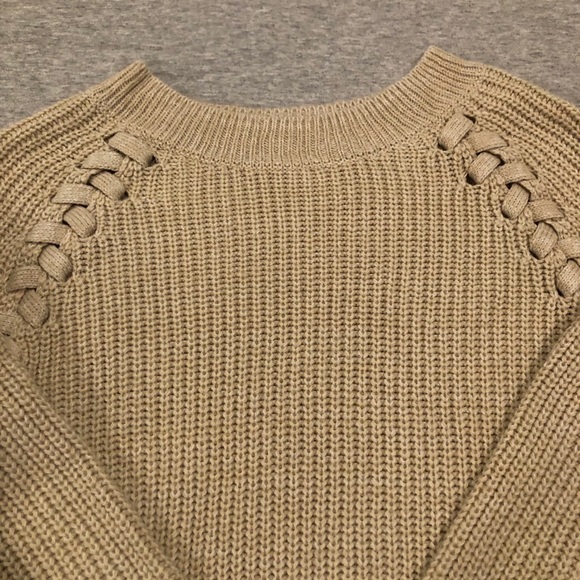 Tan sweater - Picture 2 of 5